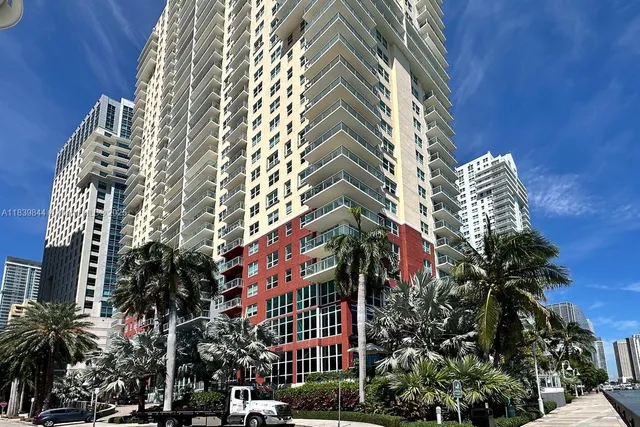 $635,000 | 1155 Brickell Bay Drive, Unit 3403, Miami, FL 33131