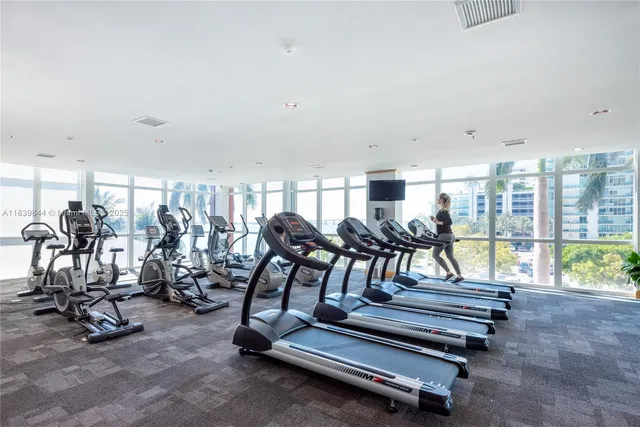 $635,000 | 1155 Brickell Bay Drive, Unit 3403, Miami, FL 33131