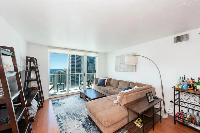 $635,000 | 1155 Brickell Bay Drive, Unit 3403, Miami, FL 33131