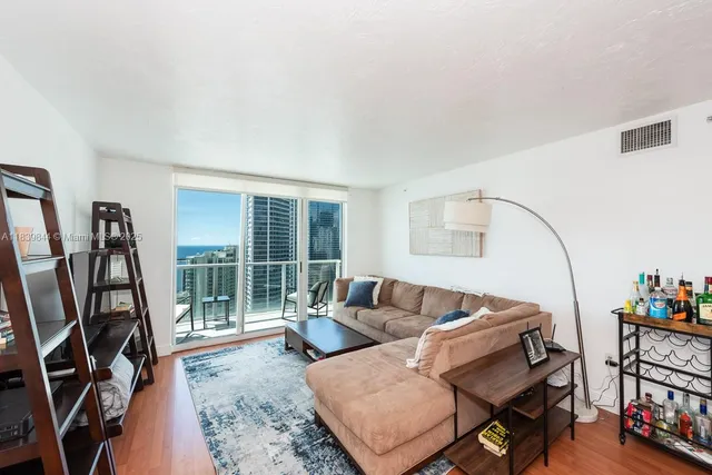 $635,000 | 1155 Brickell Bay Drive, Unit 3403, Miami, FL 33131