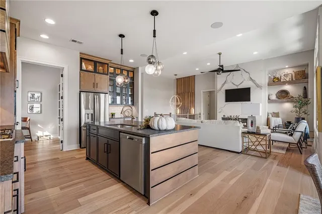 $989,890 | 11227 South Sunray Drive, Olathe, KS 66061