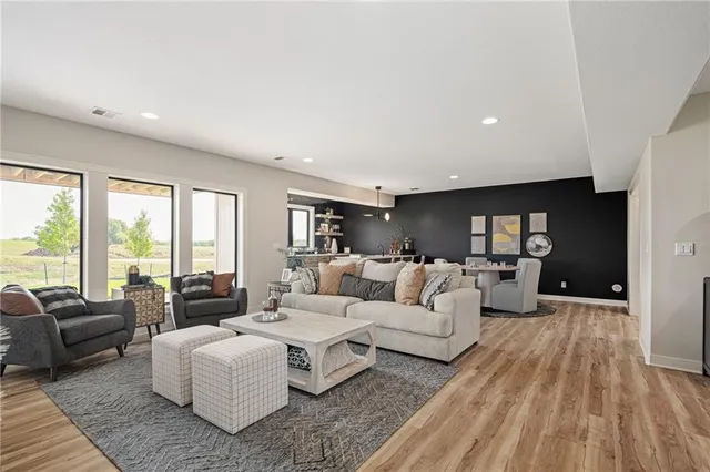 $989,890 | 11227 South Sunray Drive, Olathe, KS 66061