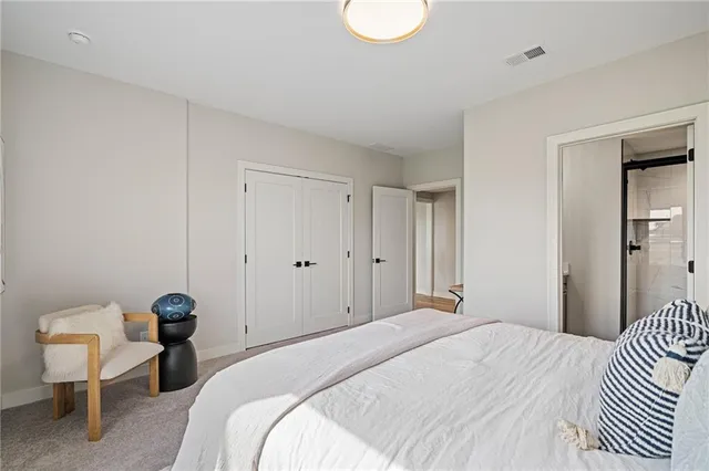 $989,890 | 11227 South Sunray Drive, Olathe, KS 66061