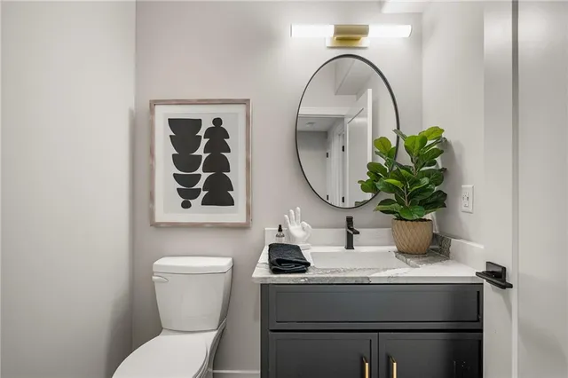 $989,890 | 11227 South Sunray Drive, Olathe, KS 66061