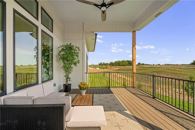 $989,890 | 11227 South Sunray Drive, Olathe, KS 66061