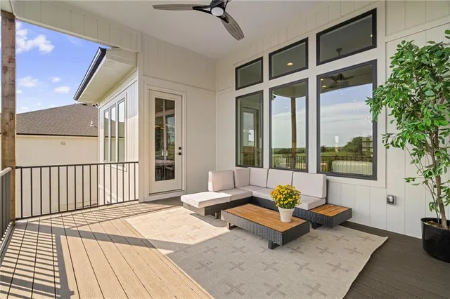 $989,890 | 11227 South Sunray Drive, Olathe, KS 66061