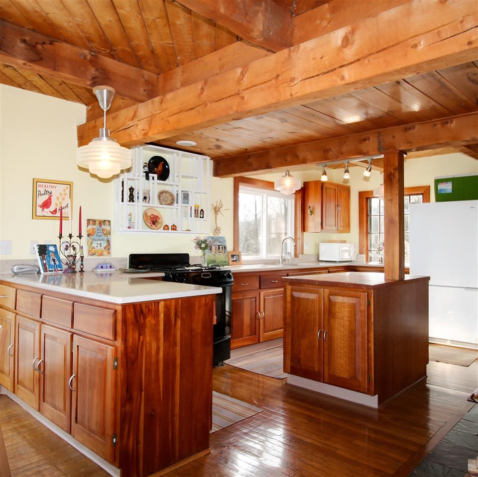 429 Rabbit Hollow Road Roxbury, VT 05669 - Photo 1 of 19