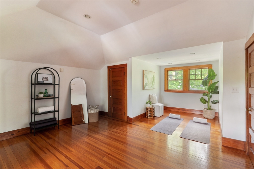 4 Lawrence Street Winchester, MA 01890 - Photo 22 of 40