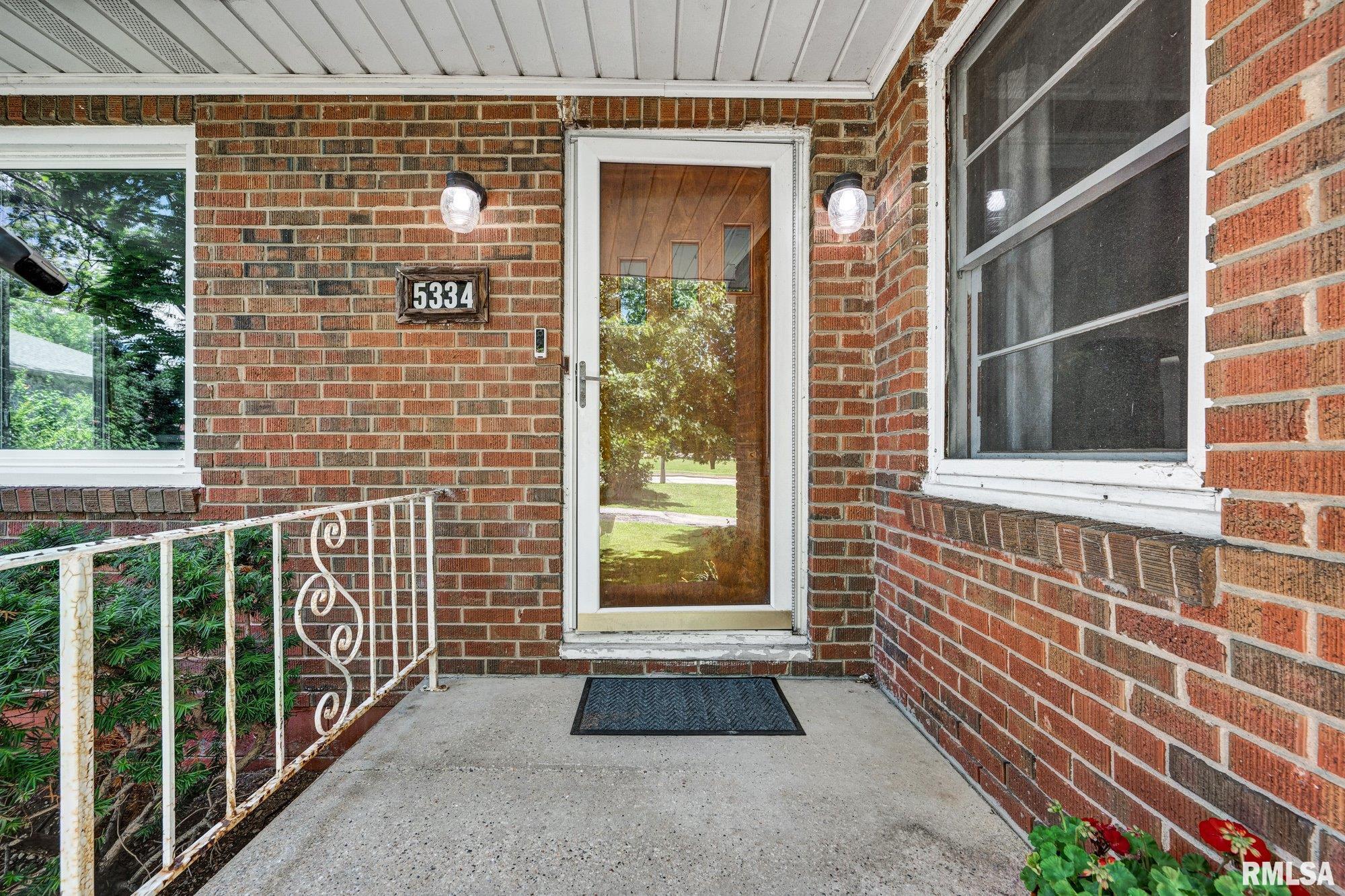 5334 North University Street Peoria, IL 61614 - Photo 3 of 25
