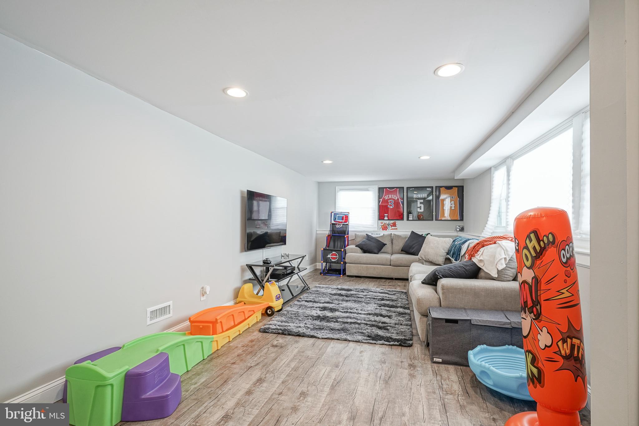 405 Evesham Avenue East Magnolia, NJ 08049 - Photo 15 of 29