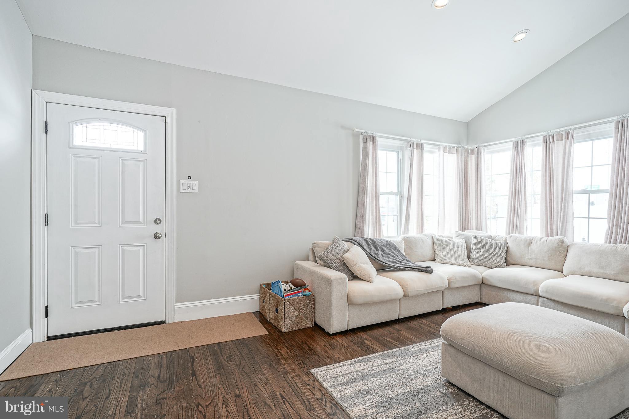 405 Evesham Avenue East Magnolia, NJ 08049 - Photo 5 of 29