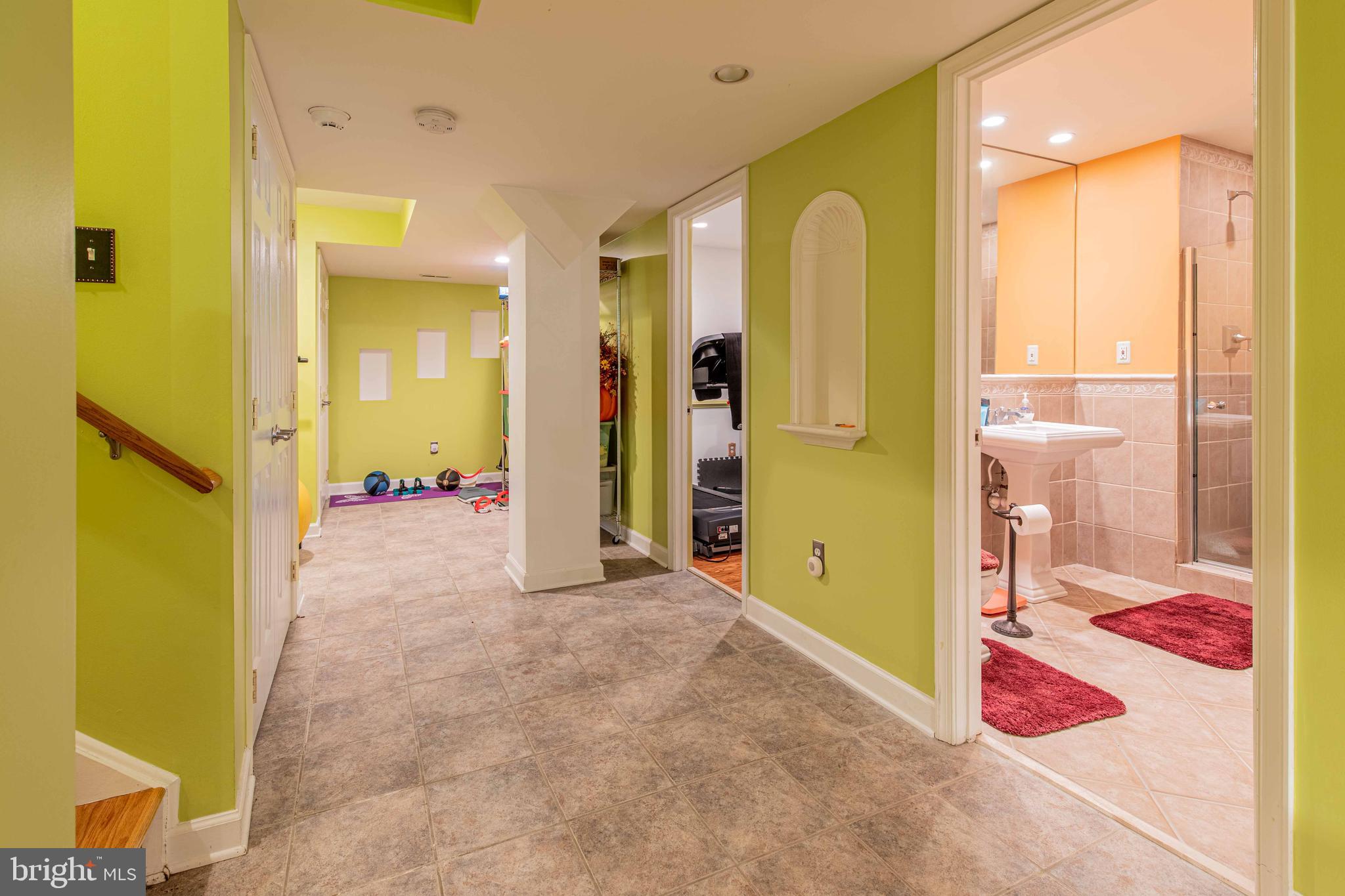 1843 Middlebridge Drive Silver Spring, MD 20906 - Photo 42 of 44