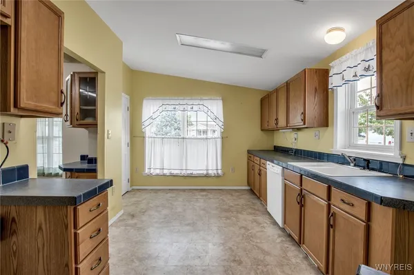 $129,900 | 66 West Main Street, Pembroke, NY 14036