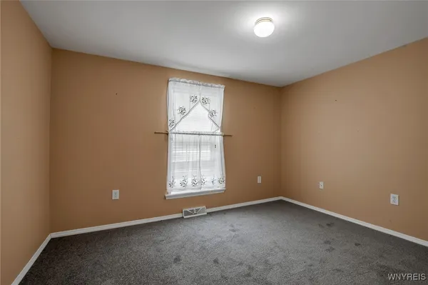 $129,900 | 66 West Main Street, Pembroke, NY 14036