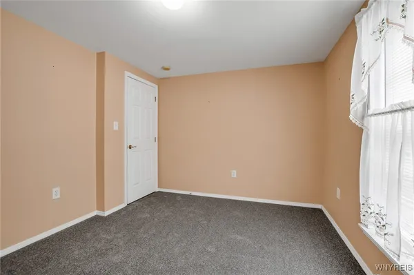 $129,900 | 66 West Main Street, Pembroke, NY 14036