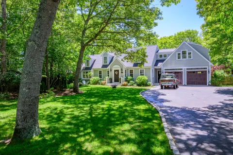$1,700,000 | 19 Coveview Drive, South Yarmouth, MA 02664