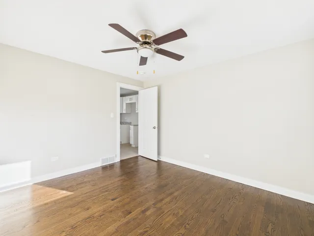 $294,000 | 7216 West 63rd Place, Summit, IL 60501