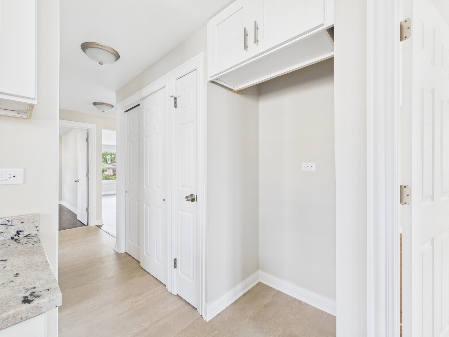 7216 West 63rd Place Summit, IL 60501 - Photo 9 of 14