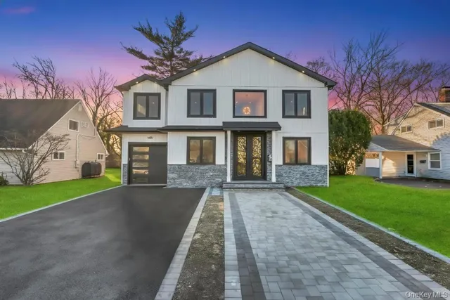 $1,398,800 | 126 Rim Lane, Hicksville, NY 11801