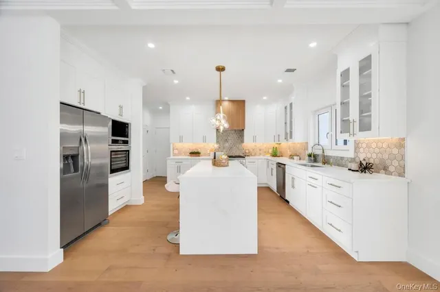 $1,398,800 | 126 Rim Lane, Hicksville, NY 11801