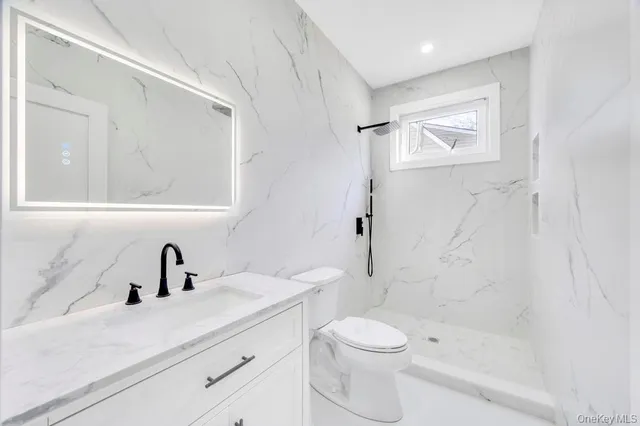 $1,398,800 | 126 Rim Lane, Hicksville, NY 11801