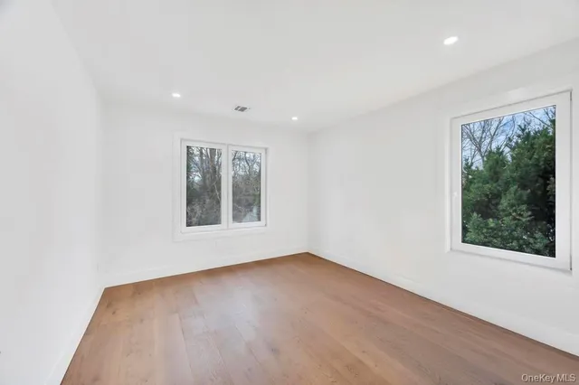 $1,398,800 | 126 Rim Lane, Hicksville, NY 11801