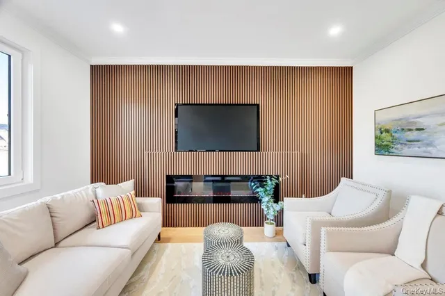 $1,398,800 | 126 Rim Lane, Hicksville, NY 11801