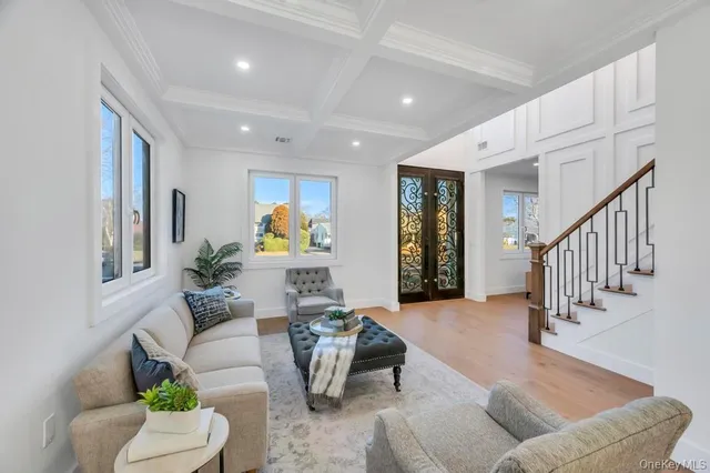 $1,398,800 | 126 Rim Lane, Hicksville, NY 11801