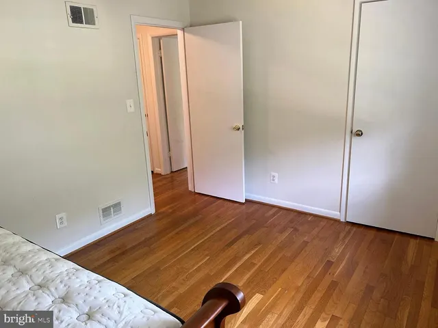 $4,500 | 6901 Millwood Road, Bethesda, MD 20817