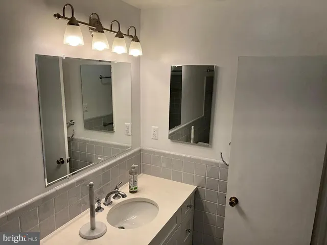 $4,500 | 6901 Millwood Road, Bethesda, MD 20817