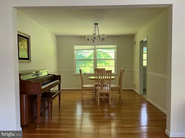 $4,500 | 6901 Millwood Road, Bethesda, MD 20817