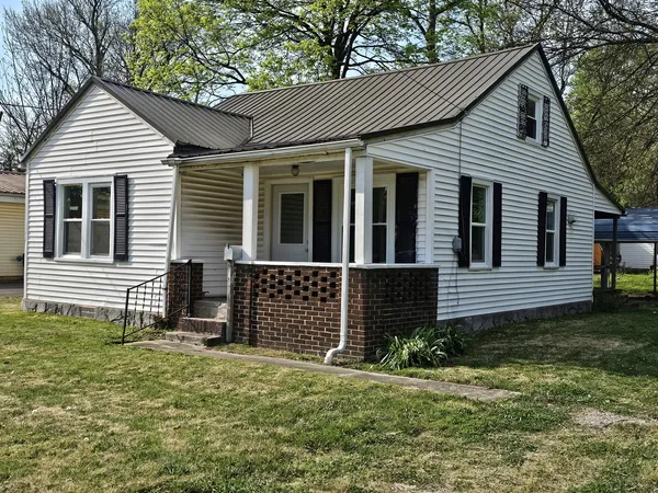 $68,500 | 415 East Johnson Street, Fairfield, IL 62837