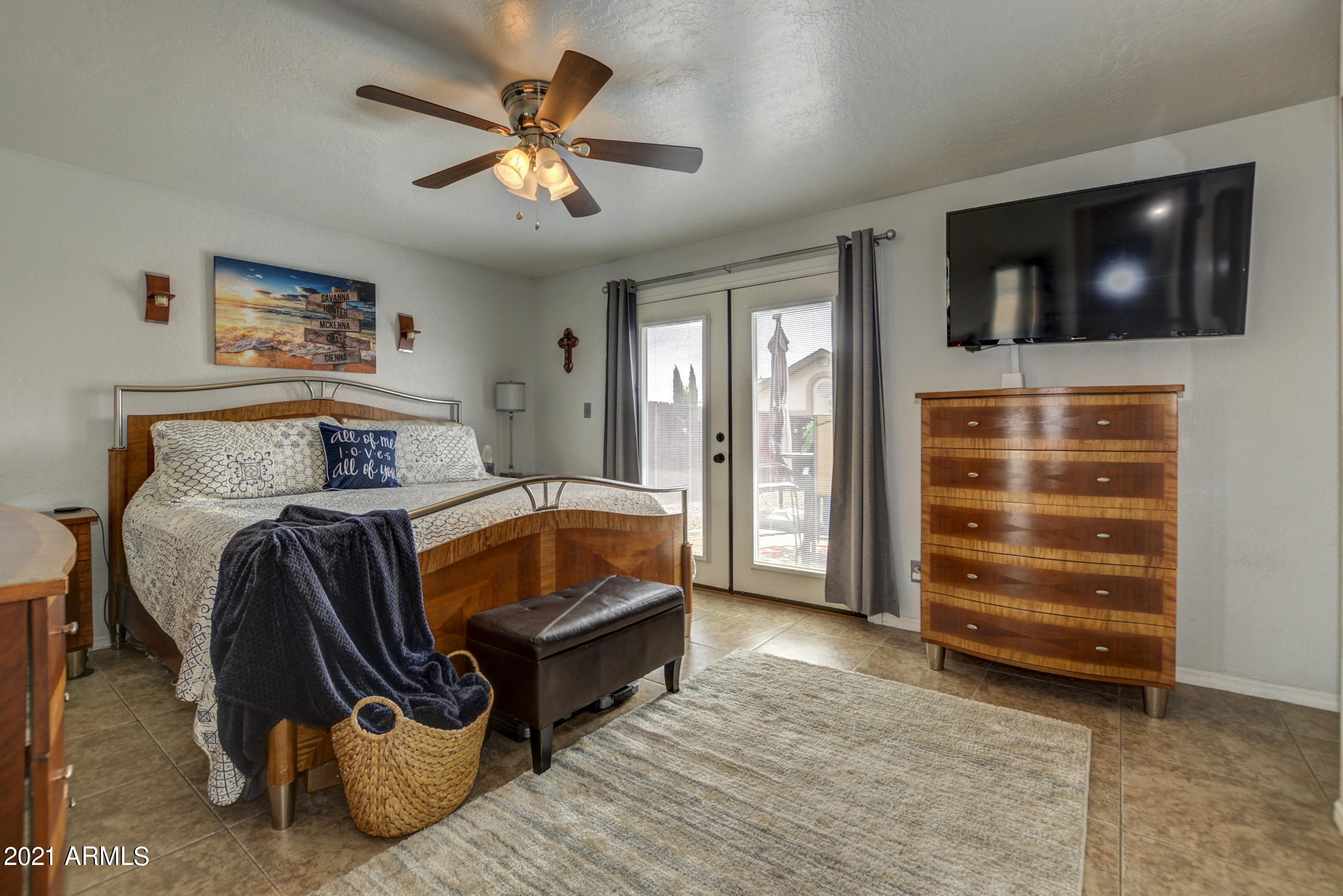 4975 North Meixner Road Prescott Valley, AZ 86314 - Photo 12 of 25 Master Bedroom - 4975 Meixner