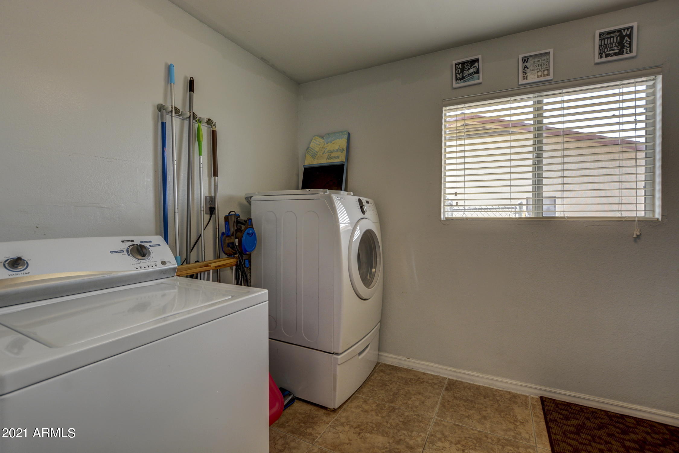 4975 North Meixner Road Prescott Valley, AZ 86314 - Photo 18 of 25 Laundry Room - 4975 Meixner