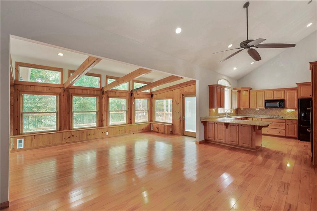 6090 Shadburn Ferry Road Buford, GA 30518 - Photo 5 of 39 Gallery Image 5