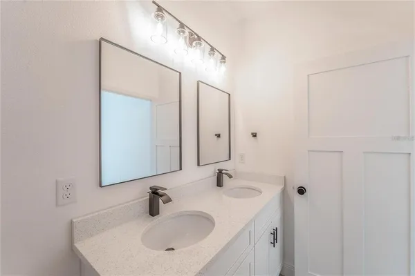 $1,900 | 572 West Bluster Place, Citrus Springs, FL 34434