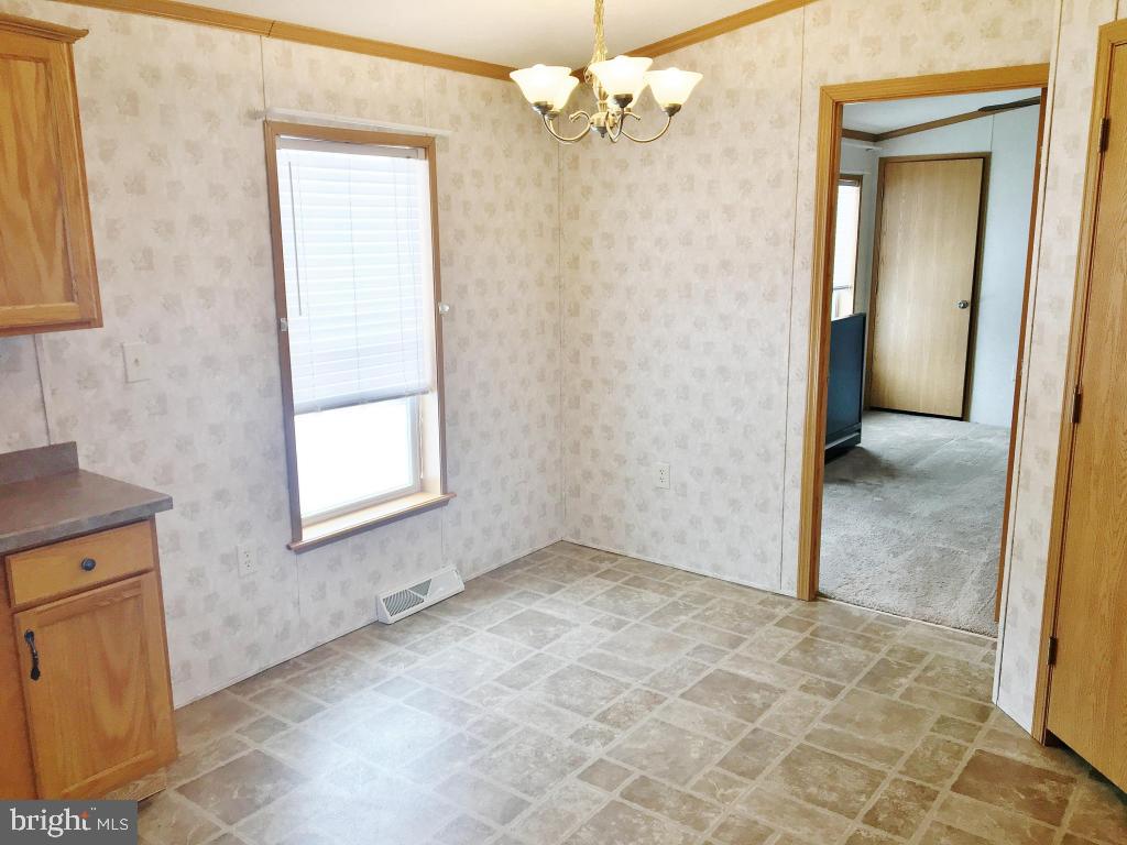 58 Ridgewood Manor Manheim, PA 17545 - Photo 7 of 14