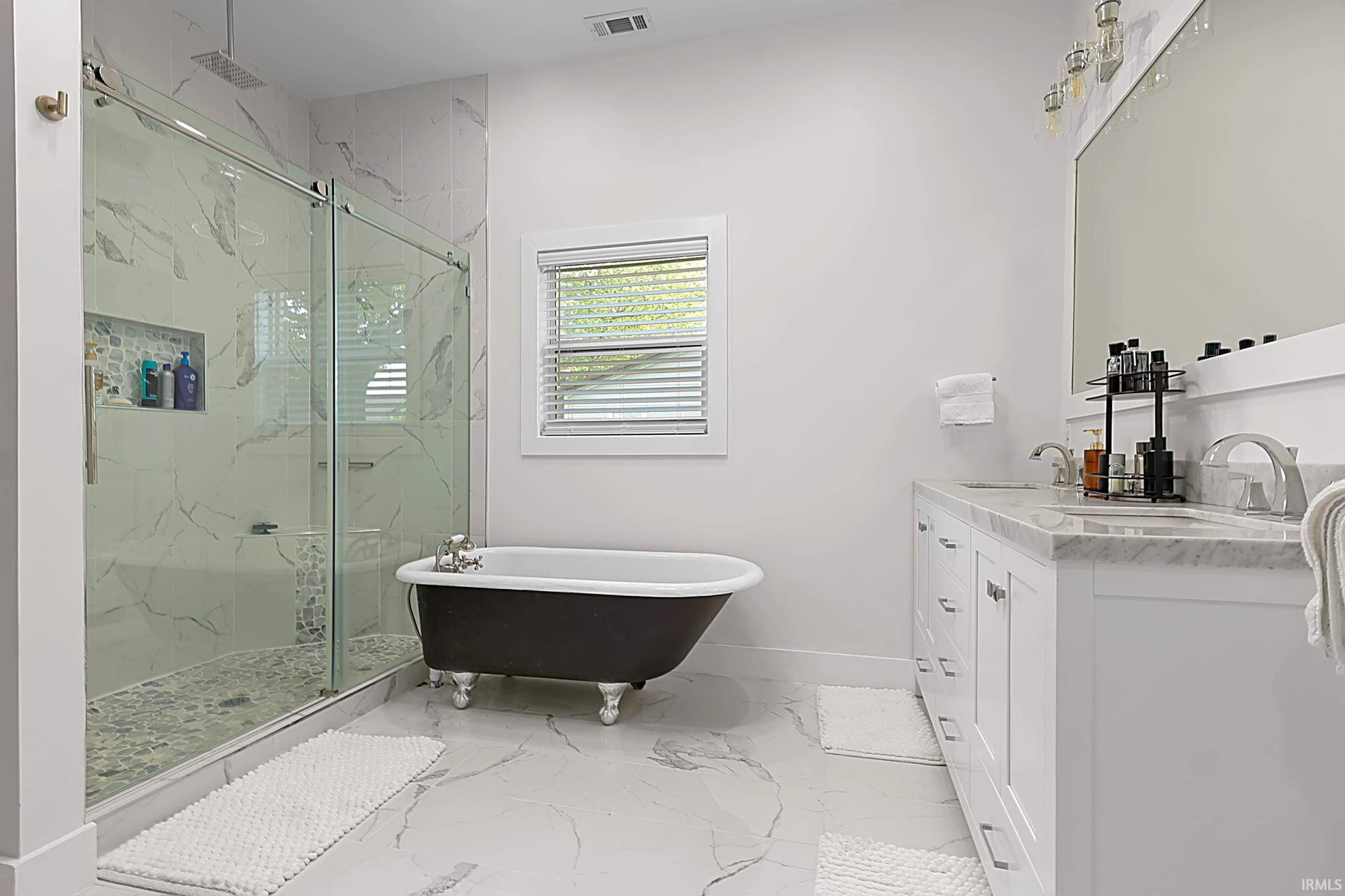 2607 Wolfs Point Drive Rochester, IN 46975 - Photo 16 of 32 Gallery Image 16