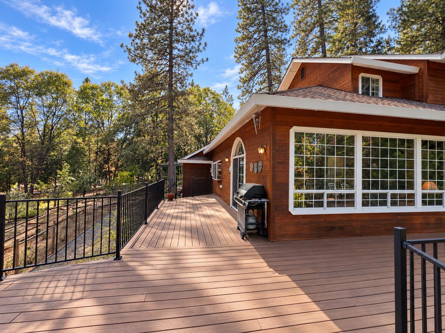 18963 Louis Road Grass Valley, CA 95945 - Photo 52 of 66 Gallery Image 52