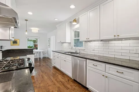 $569,000 | 4412 West 70th Street, Edina, MN 55435