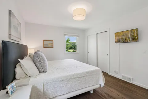 $569,000 | 4412 West 70th Street, Edina, MN 55435