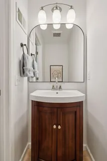 $569,000 | 4412 West 70th Street, Edina, MN 55435