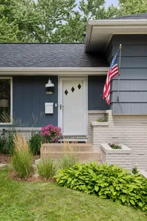 $569,000 | 4412 West 70th Street, Edina, MN 55435