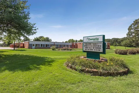 $569,000 | 4412 West 70th Street, Edina, MN 55435