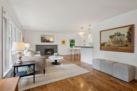 $569,000 | 4412 West 70th Street, Edina, MN 55435