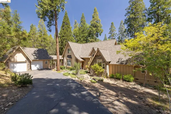 $895,000 | 17030 Big Falls Trail, Sonora, CA 95370