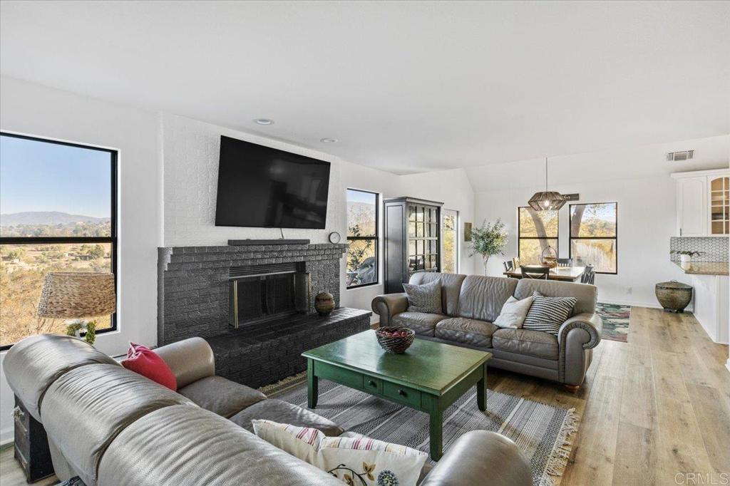 14931 Cool Valley Road Valley Center, CA 92082 - Photo 5 of 31 Gallery Image 5
