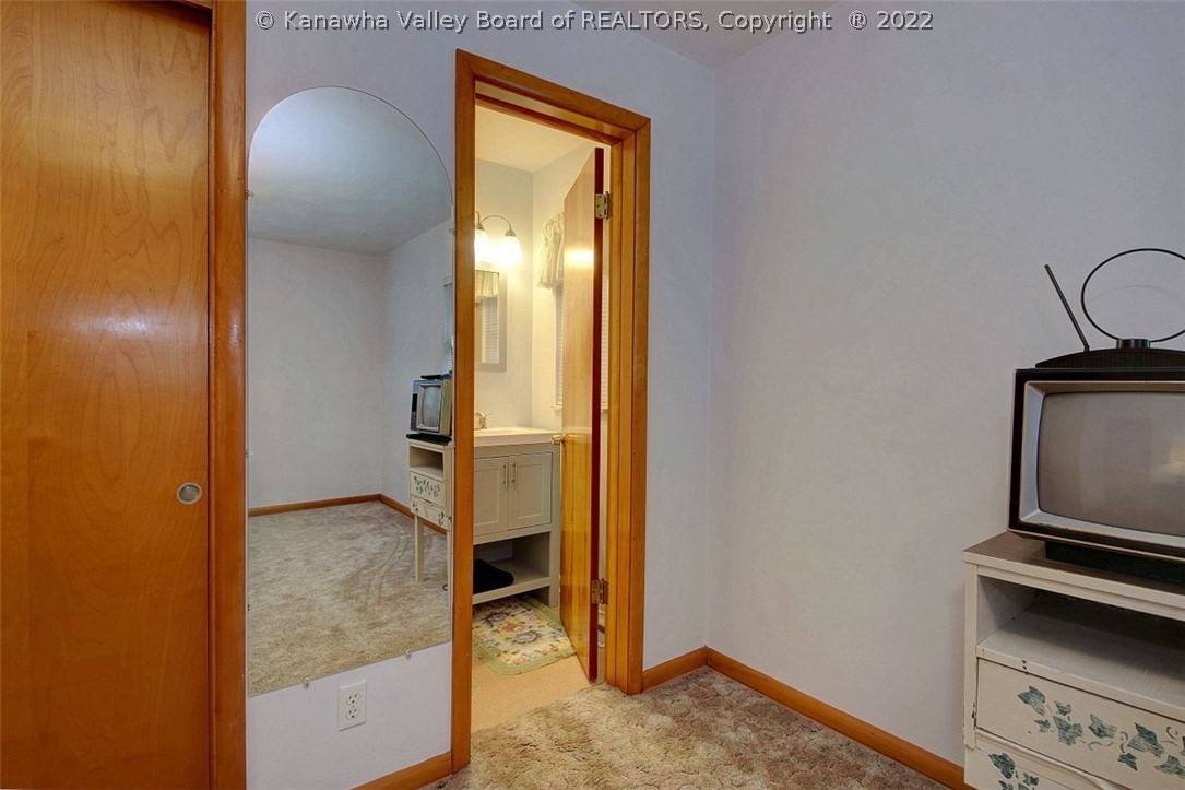 438 Strawberry Road St. Albans, WV 25177 - Photo 20 of 35 Gallery Image 20