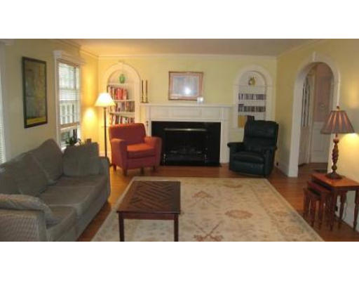 70 Lovell Road Melrose, MA 02176 - Photo 3 of 20 Gallery Image 3