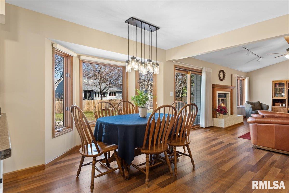 2505 Wydown Avenue Springfield, IL 62704 - Photo 12 of 41